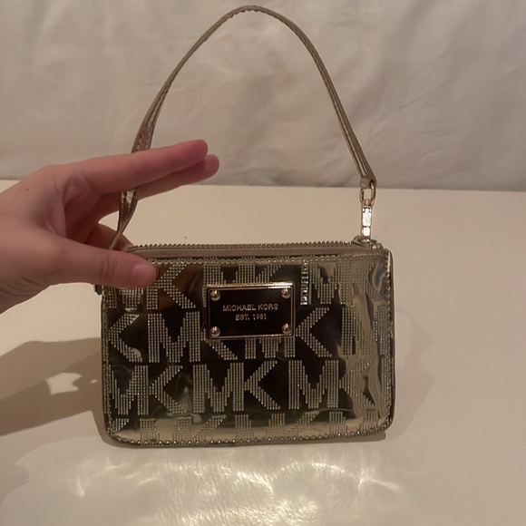 Michael Kors wristlet - Picture 4 of 5